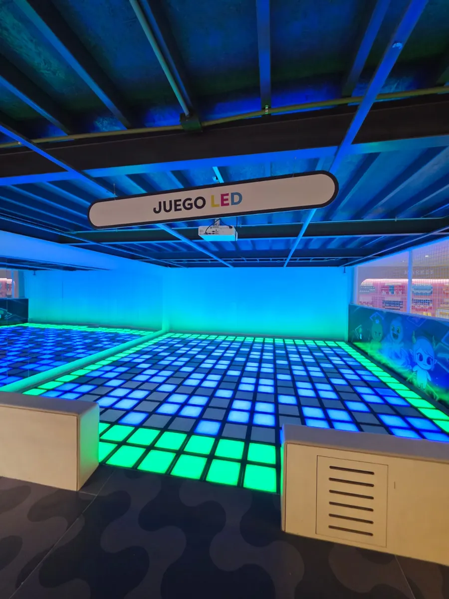 Juego de LED interactivo en Peppymon Querétaro