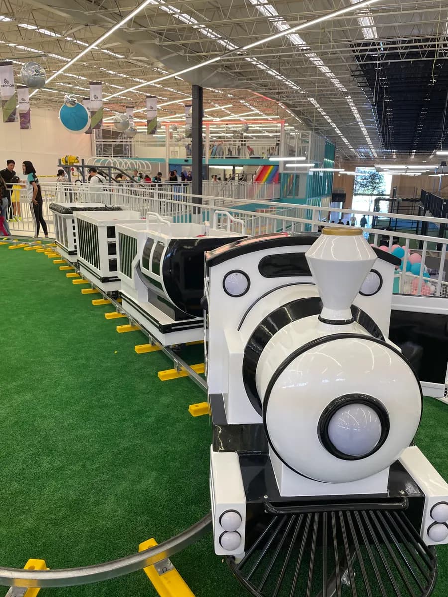 Mini tren en Peppymon Querétaro